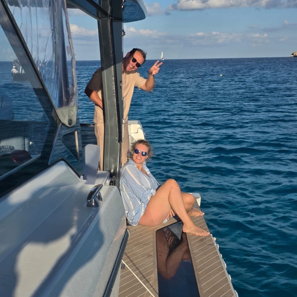 a2d3811e-0810-48c0-a66b-76531565fbff